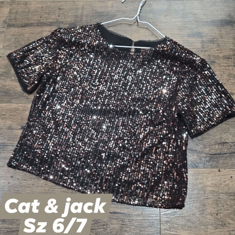 Cat & jack girls top sz small